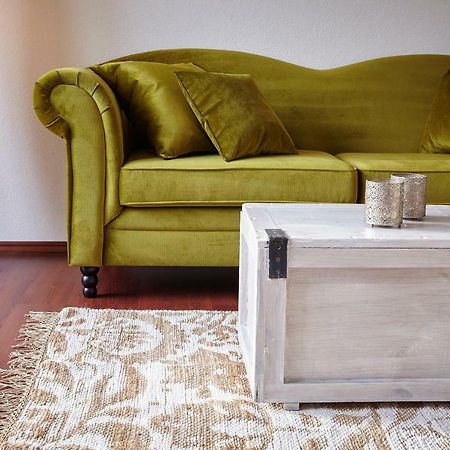 Apartment In Musikalischem Haus Майен Екстериор снимка